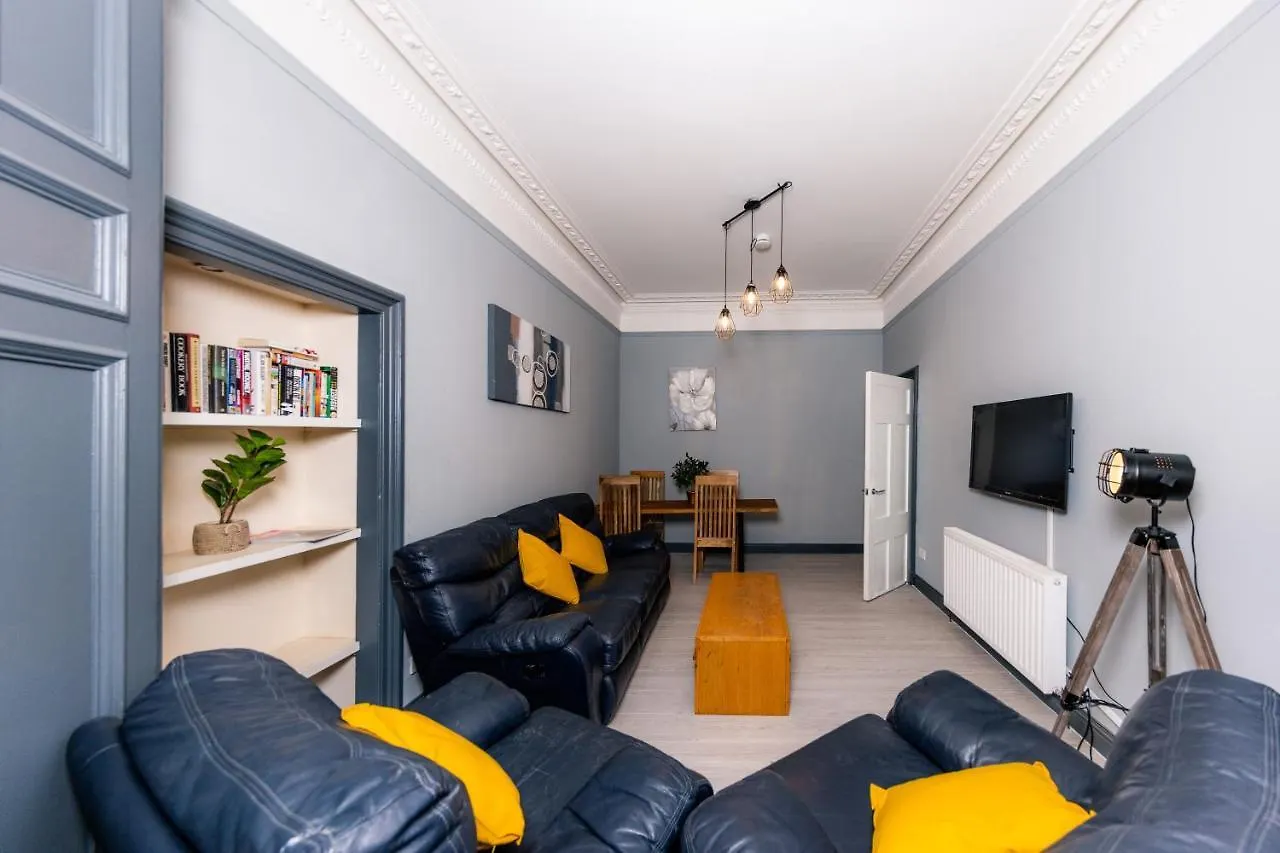 Calton Hill Victorian Old Town Apartment Edinburgh