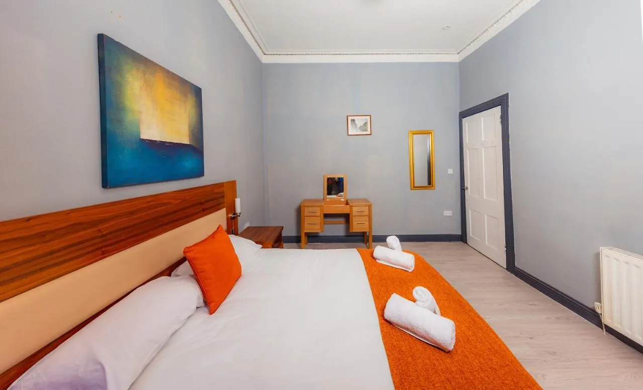 Calton Hill Victorian Old Town Apartment Edinburgh
